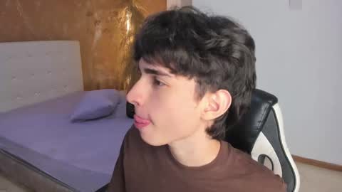 salvatore  online show from March 2026 09:29:02 PM