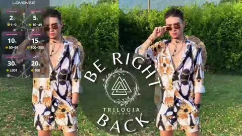 Snapshot of salvatore_muller chatting on October 2025 01:04:02 AM Salvatore online show from October 2025 01:04:02 AM