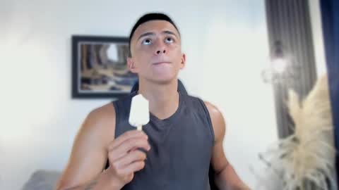 Snapshot of salvatore_romanoo chatting on February 2025 03:23:02 AM Salvatore online show from February 2025 03:23:02 AM