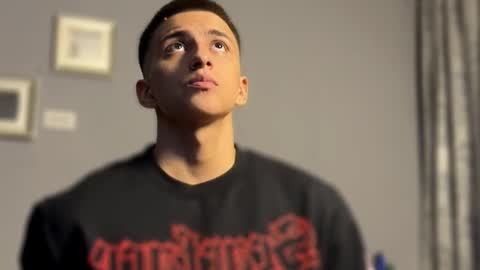 Snapshot of salvatore_romanoo chatting on February 2026 05:03:02 AM Salvatore online show from February 2026 05:03:02 AM