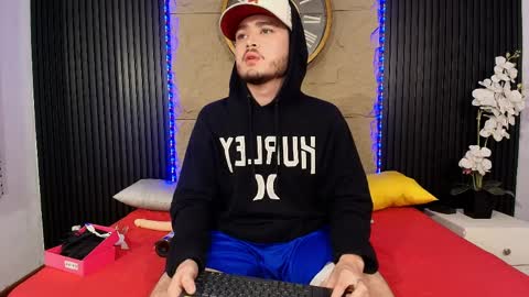  Salvatore online show from March 2026 08:25:01 AM