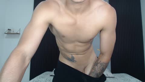 Snapshot of sam_and_mike chatting on February 2025 02:33:02 PM sammmikee online show from February 2025 02:33:02 PM