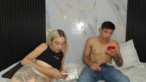 Snapshot of sam_and_mike chatting on February 2025 12:47:02 AM sammmikee online show from February 2025 12:47:02 AM