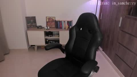 Snapshot of sam_cherry69 chatting on February 2026 09:33:02 PM Samy cherry online show from February 2026 09:33:02 PM