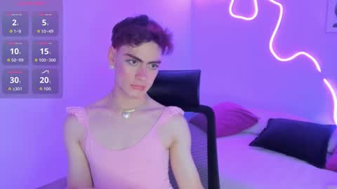 Snapshot of sam_clarkk chatting on November 2025 04:44:02 AM Sam Clark online show from November 2025 04:44:02 AM