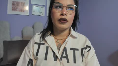 Sam online show from November 2025 03:50:01 AM