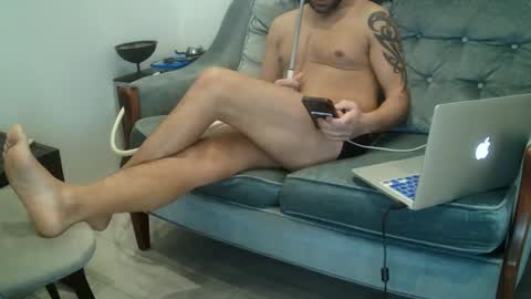 Snapshot of sam_love1985 chatting on December 2024 05:02:01 PM sam_love1985 online show from December 2024 05:02:01 PM