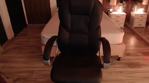 SAM MANSON online show from February 2026 12:11:01 PM