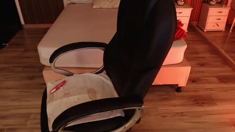 SAM MANSON online show from March 2026 12:12:01 PM