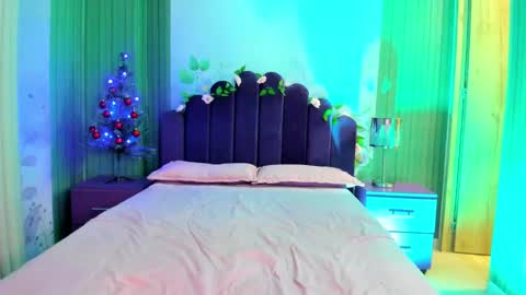 sam_naughty18 online show from December 2024 04:28:01 PM