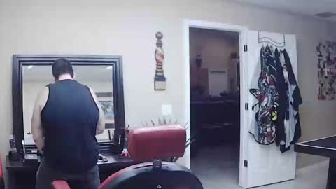 Snapshot of sam_papithebarber chatting on December 2024 11:50:01 PM sam_papithebarber online show from December 2024 11:50:01 PM