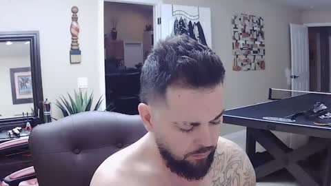 Snapshot of sam_papithebarber chatting on December 2024 08:10:02 AM sam_papithebarber online show from December 2024 08:10:02 AM