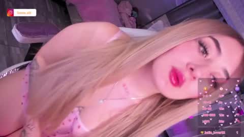 Snapshot of sam_thompsoon_ chatting on July 2026 03:09:01 AM Sam online show from July 2026 03:09:01 AM