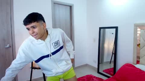 sam_tnt9 online show from April 2026 05:38:02 PM