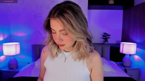 Snapshot of samanta_bone chatting on January 2025 08:48:02 PM Samanta online show from January 2025 08:48:02 PM