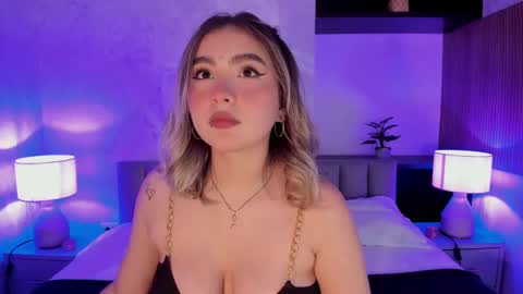 Snapshot of samanta_bone chatting on January 2025 11:40:02 PM Samanta online show from January 2025 11:40:02 PM