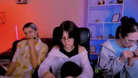 samanta_hotty online show from December 2025 08:48:02 PM