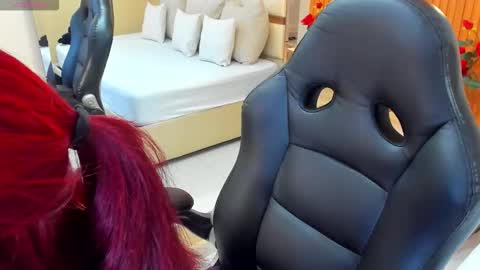 samantha   online show from December 2025 08:38:02 PM