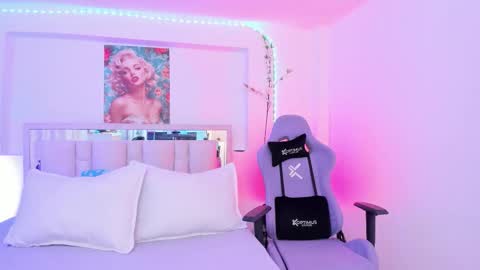 Snapshot of samanta_roberts1 chatting on November 2025 02:17:01 PM Samanta online show from November 2025 02:17:01 PM