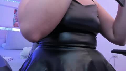 Snapshot of samanta_roberts1 chatting on November 2025 10:50:02 AM Samanta online show from November 2025 10:50:02 AM