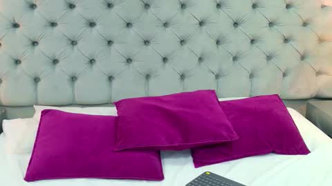 Samantaa G online show from November 2025 01:32:02 PM