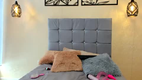 Snapshot of samantaparty1 chatting on September 2025 04:23:02 PM Samanta online show from September 2025 04:23:02 PM