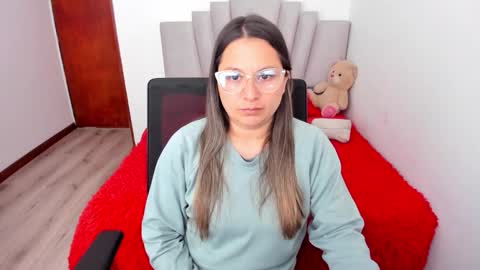 Samantha  online show from March 2026 07:39:01 PM