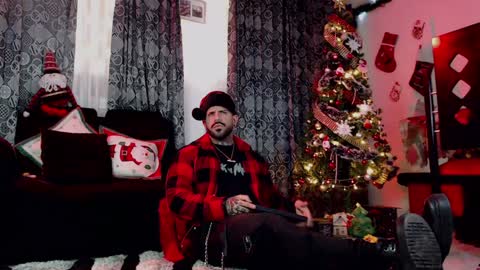 Snapshot of samantha_abrill chatting on December 2024 11:51:01 PM Samantha and Victor online show from December 2024 11:51:01 PM