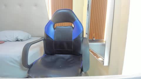    online show from February 2026 07:18:01 PM