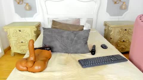 Samantha online show from February 2025 06:33:01 AM