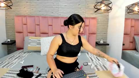 Snapshot of samanthafooxx chatting on January 2025 06:56:02 PM Samantha online show from January 2025 06:56:02 PM