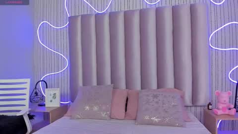 Alejandra  online show from January 2026 12:09:02 PM