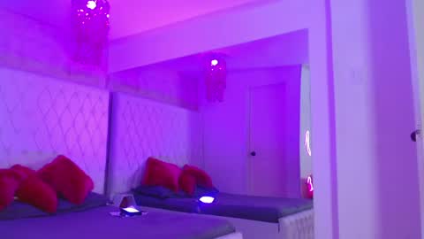 Snapshot of samara_glow chatting on May 2026 08:50:02 PM Samara online show from May 2026 08:50:02 PM