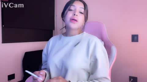Snapshot of samara_lam chatting on March 2025 05:02:01 AM Sammy  online show from March 2025 05:02:01 AM