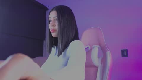 Snapshot of samara_lam chatting on September 2025 03:52:01 AM Sammy  online show from September 2025 03:52:01 AM