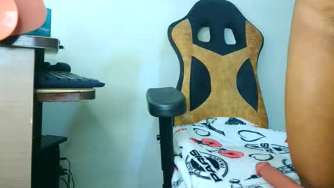 Snapshot of samary_thomas chatting on January 2026 02:05:01 AM samary thomas online show from January 2026 02:05:01 AM