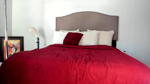 Yaya online show from September 2025 04:18:02 PM