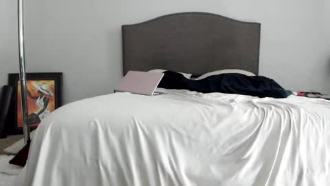 Yaya online show from October 2025 10:45:01 AM