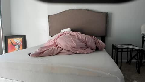 Yaya online show from October 2025 10:18:01 PM