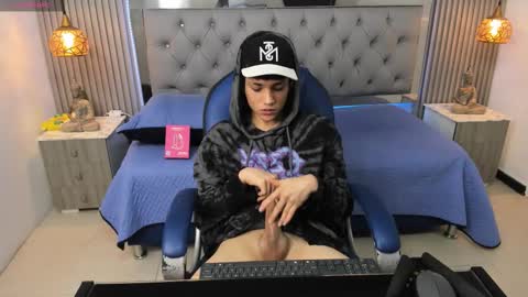 Snapshot of samblack_ chatting on February 2026 02:18:01 PM Sam online show from February 2026 02:18:01 PM