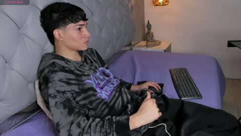 Sam online show from April 2026 01:03:02 PM