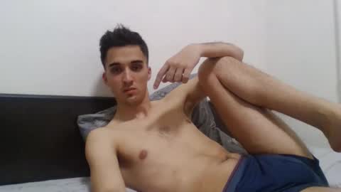 Snapshot of samcumtv chatting on November 2025 06:19:02 PM multitooman online show from November 2025 06:19:02 PM