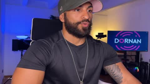 Snapshot of samdornan chatting on December 2024 04:27:01 PM Sam Dornan online show from December 2024 04:27:01 PM