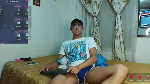 Snapshot of samfox_ chatting on September 2025 11:01:01 AM SAM online show from September 2025 11:01:01 AM