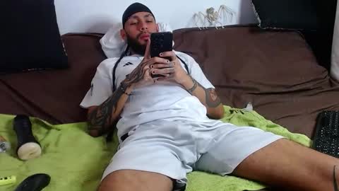 samir_music_ online show from February 2026 09:47:02 PM