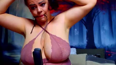     online show from January 2026 08:11:02 PM