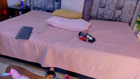 samirths_boy_ online show from April 2026 07:30:02 PM