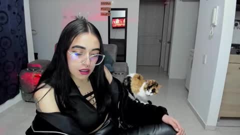 SARA online show from October 2025 01:26:01 AM