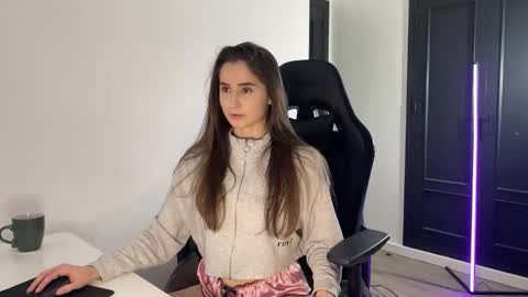 SamLure1 online show from April 2026 10:02:02 PM