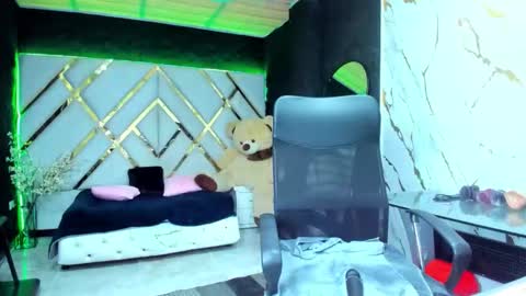 Snapshot of sammanthaboob chatting on September 2025 11:59:01 AM Luisa online show from September 2025 11:59:01 AM